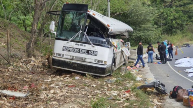 Photo of Choque fatal en Guatemala: Mueren 21 personas