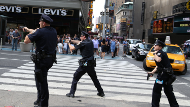 Photo of Un policía intentó detener un vehículo, terminó disparándole a los pasajeros