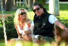 Photo of Pamela Anderson y Jon Peters se divorcian después de 12 días