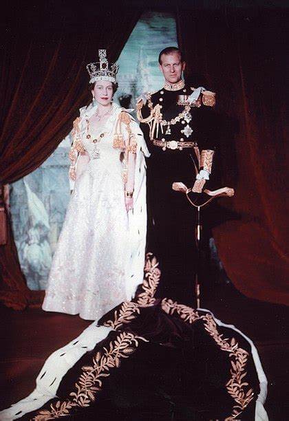 La Reina Isabel II festeja 70 años en el trono