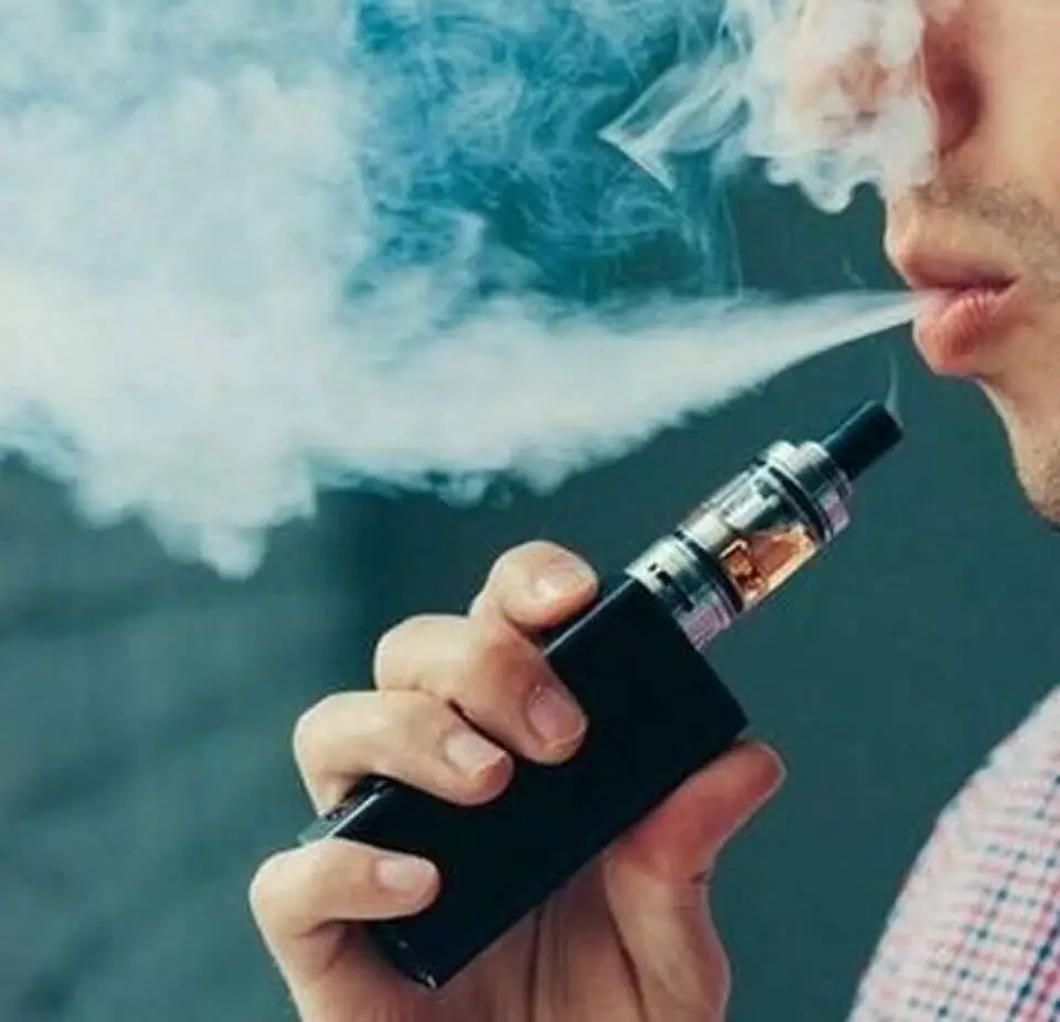 ¿Cigarrillos electrónicos o cigarrillos comunes?