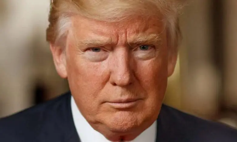 Trump impone un giro radical al sistema federal: contratación solo por méritos, sin considerar raza ni género