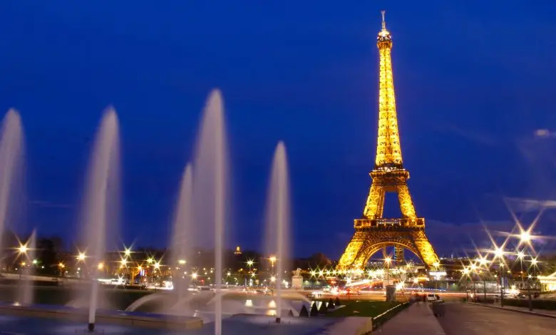 Cierre de la Torre Eiffel por las temperaturas extremas