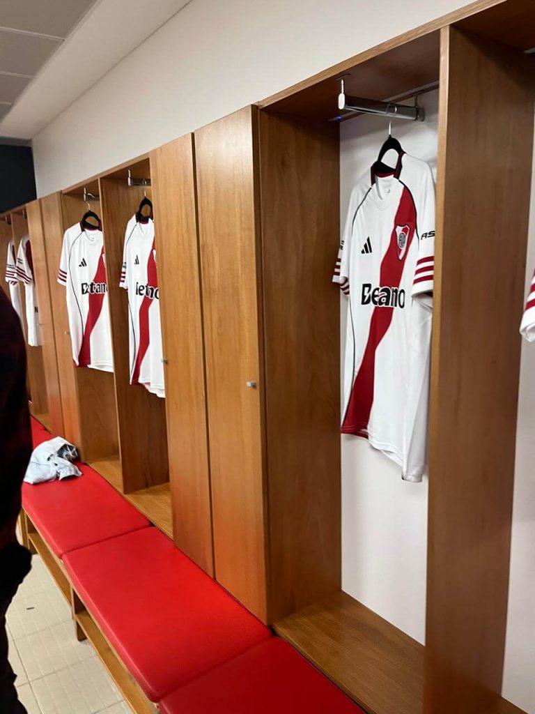 Cómo visitar el estadio y el Museo River